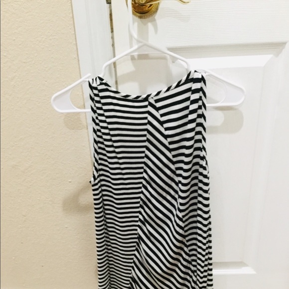 Three tops - Picture 4 of 6